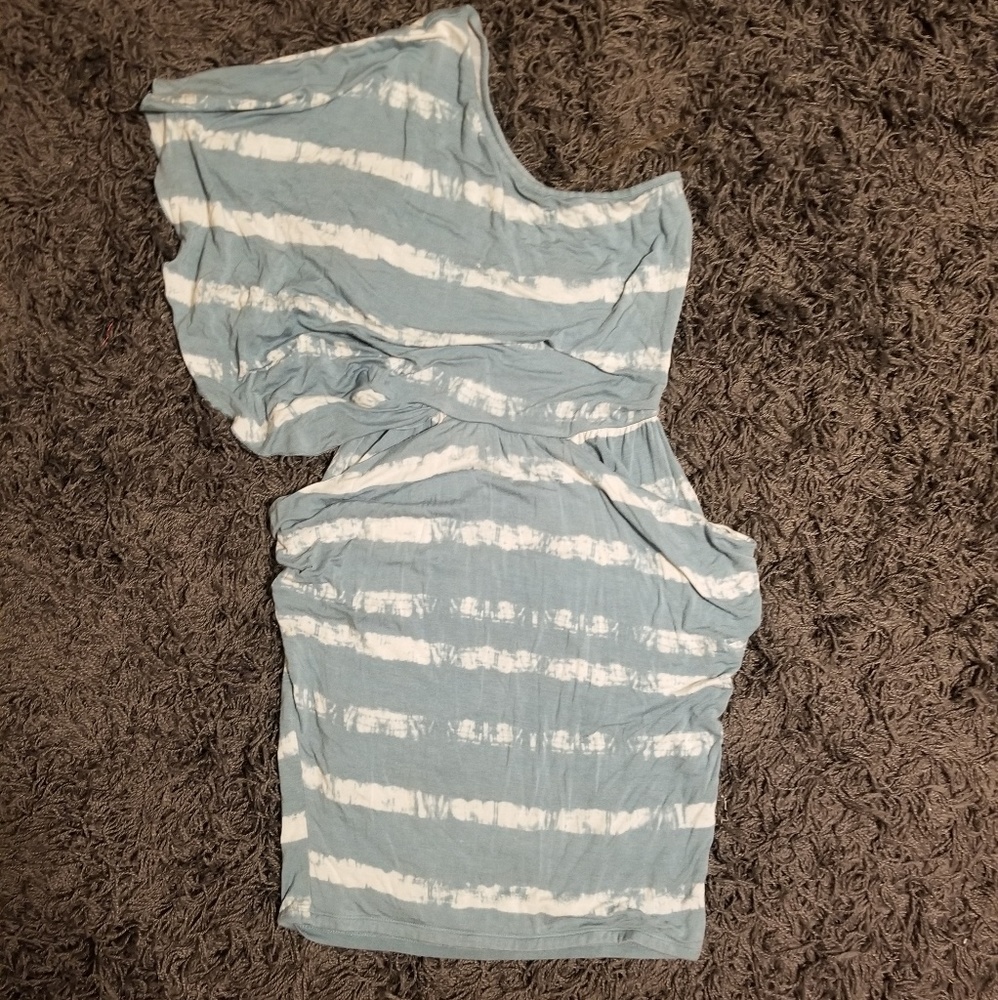 One sleeve dress